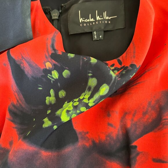 Nicole Miller Women's Sleeveless Dress - Size 4, Dramatic Floral Pattern - Picture 4 of 5